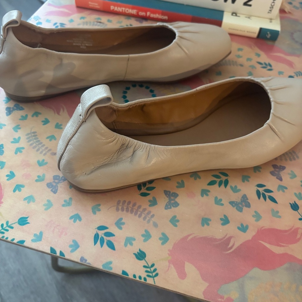Lucky Ballet Flats - Size 8 - Picture 6 of 8